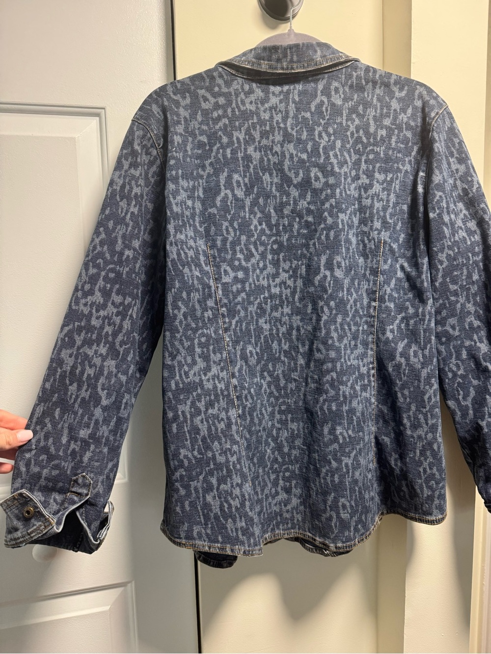 DG2 by Diane Gilman Blue Leopard-Print Denim Jacket - Picture 7 of 8